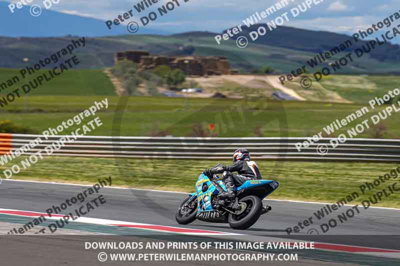 cadwell no limits trackday;cadwell park;cadwell park photographs;cadwell trackday photographs;enduro digital images;event digital images;eventdigitalimages;navarra;no limits trackdays;peter wileman photography;racing digital images;trackday digital images;trackday photos